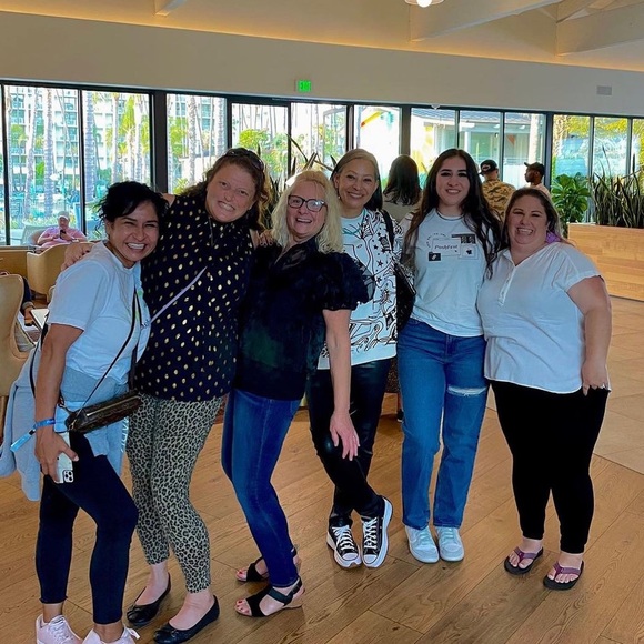 Meet your Posher, Trish. - Picture 7 of 14